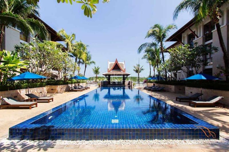 Photo Penthouse rénové avec 4 chambres en pleine propriété à vendre au Royal Phuket Marina