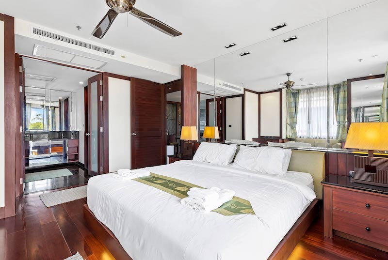 Photo Penthouse en pleine propriété avec terrasse à vendre dans la marina royale de Phuket
