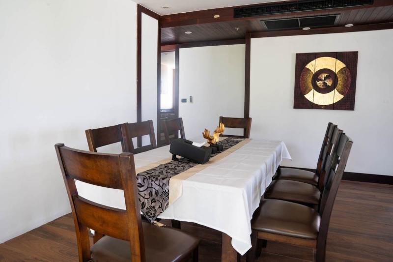 Photo Penthouse de 2 chambres avec toit privé à vendre à The Royal Phuket Marina