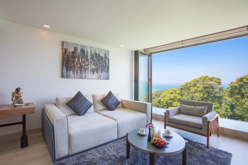 Photo Penthouse with rooftop and sea views for sale in Patong