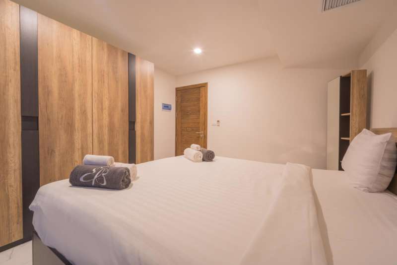 Photo Phuket 1 Bedroom Sea View Condo for Rent in หาดกะรน