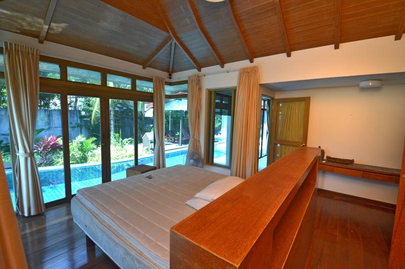 Photo Phuket 3 bedroom pool villa to sell or rent in Chalong