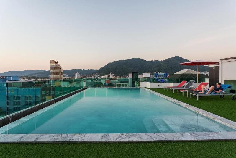 รูปภาพ Phuket-85 Room Pool Hotel For Sale in Patong Prime Location