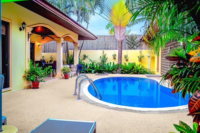 Photo 普吉岛迷人的 2 卧室泳池别墅，可在拉威长期出租
