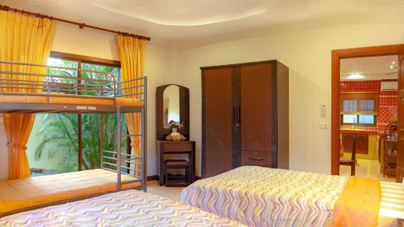 Photo Phuket charming 2 bedroom pool villa for long term rental in Rawai