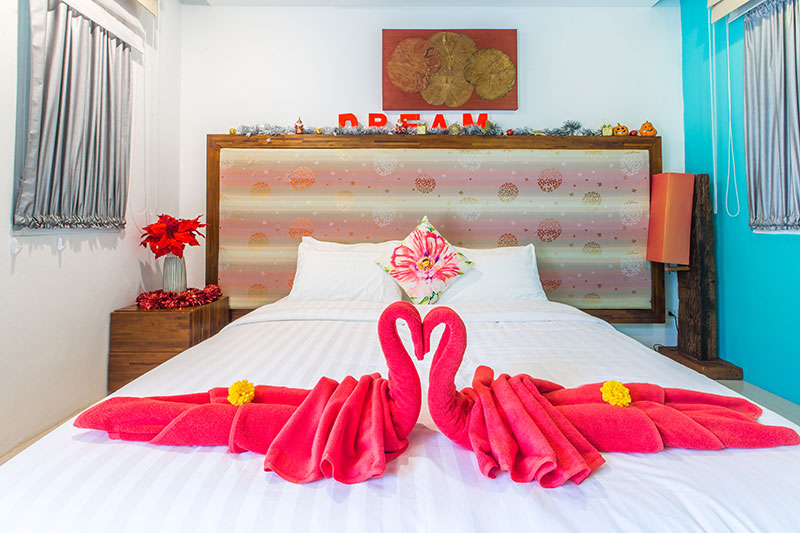 Фото Эксклюзивная вилла с 4 спальнями и бассейном на Пхукете в Чалонг