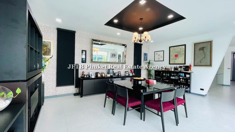 Photo Exclusive villa familiale de 5 chambres à vendre à Nai Harn, Phuket