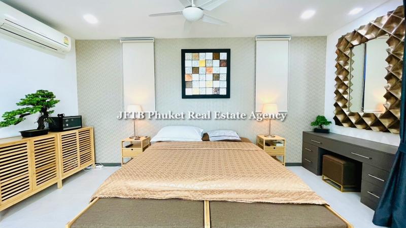 Фото Эксклюзивная вилла с 5 спальнями на Пхукете на продажу на Най Харне
