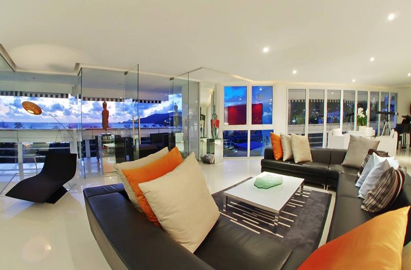 Photo Exclusive Panoramic Sea View Apartment For Sale in Patong Beach, Phuket