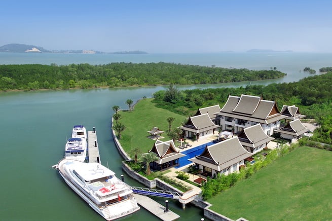 Photo Phuket Exclusive Villa with Private Yacht Berth