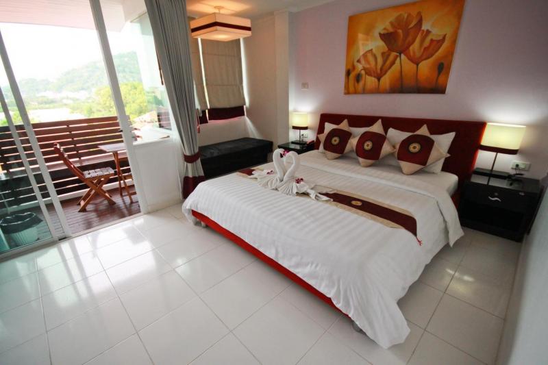 Photo Hôtel 3 étoiles à vendre à Kata, Phuket, Thaïlande