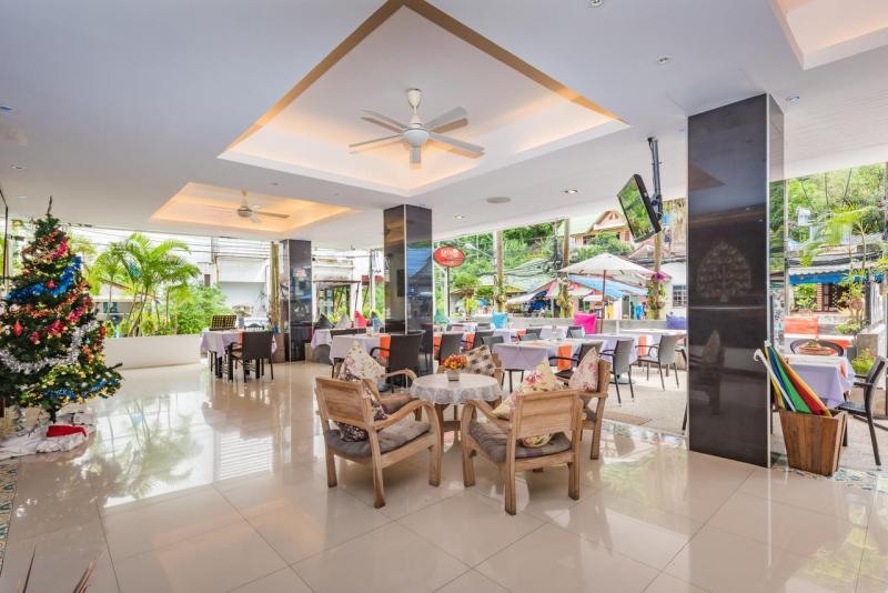 Photo Hôtel 3 étoiles à vendre à Kata, Phuket, Thaïlande