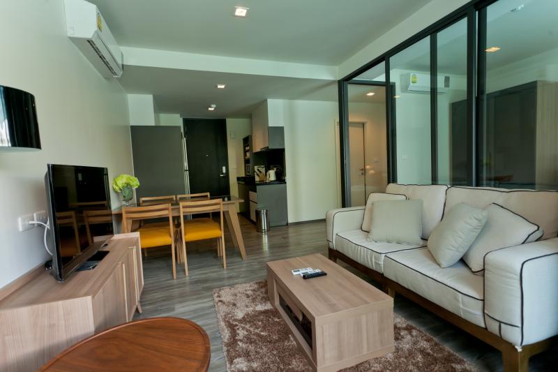Photo Пхукет элитная квартира с 2 спальнями в аренду на Патонге со всеми удобствами