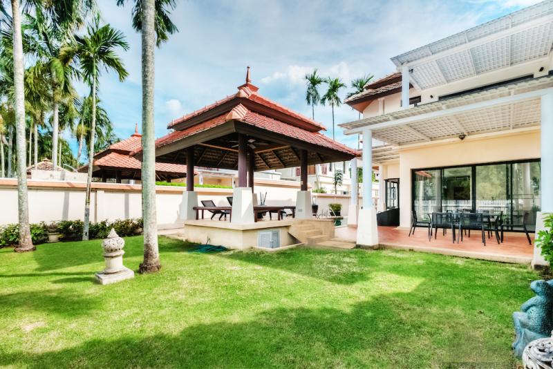 Photo Maison de 3 Chambres et piscine à louer à Laguna, Phuket