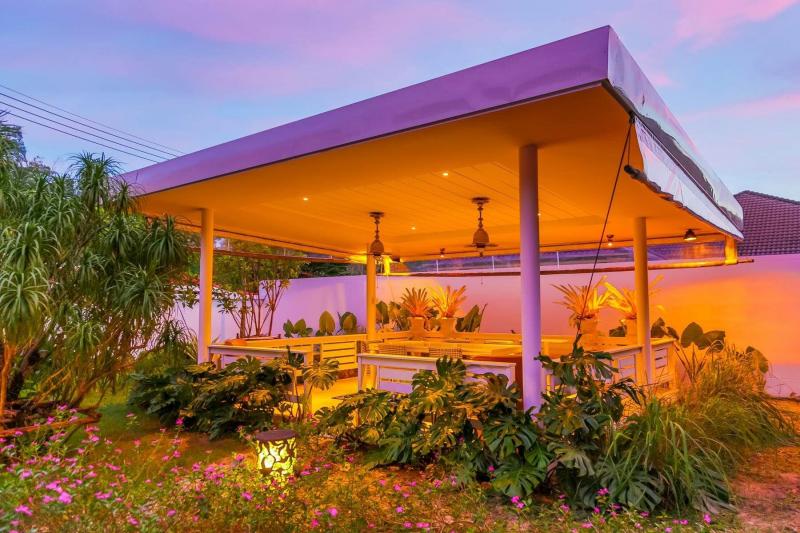 Photo Villa de luxe avec piscine de 4 chambres à Phuket à Paklok à louer ou à vendre
