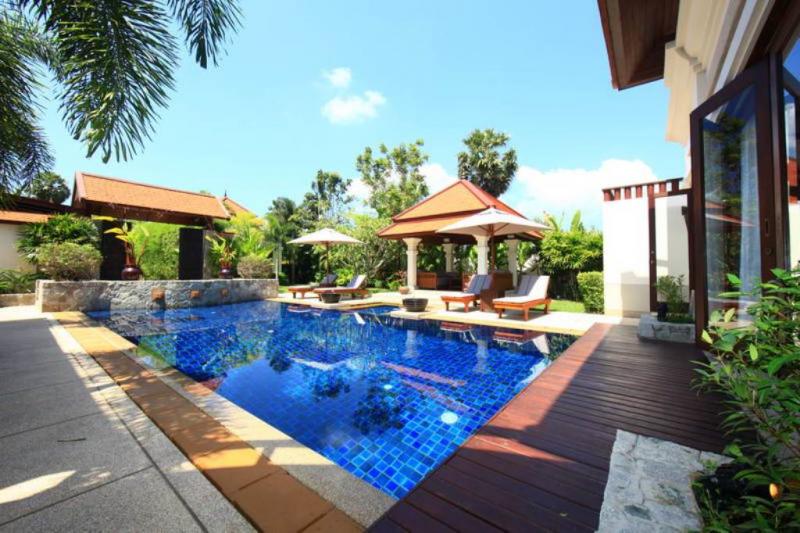 Photo 普吉岛豪华 4 卧室泳池别墅在邦涛出租，可用于度假或长期出租