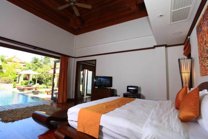 Photo Роскошная вилла с 4 спальнями и бассейном на Пхукете в аренду на Банг Тао, доступна для аренды на время отпуска или на длительный срок