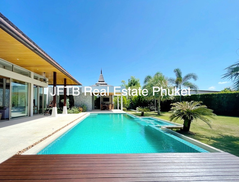 Photo Phuket luxury villa for sale at Botanica The Residence