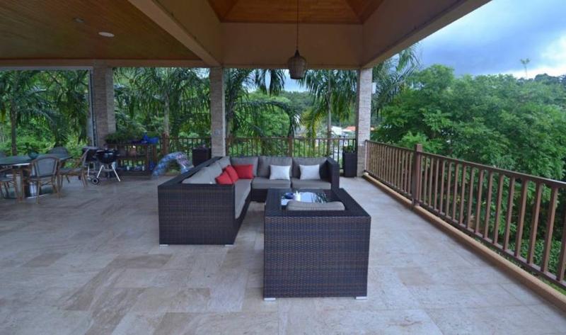 Photo Phuket Modern 9 bedroom Villa with pool for sale Kathu