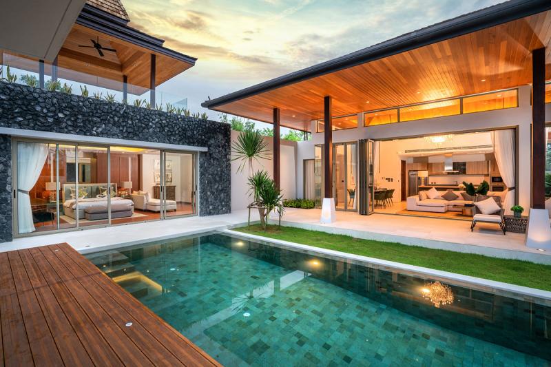Photo Superbe villa neuve haut de gamme avec piscine à vendre sur la côte ouest de Phuket