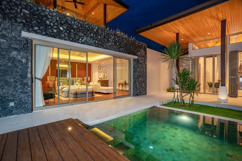Photo Superbe villa neuve haut de gamme avec piscine à vendre sur la côte ouest de Phuket