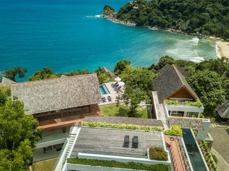 在普吉岛卡马拉出售的普吉岛海滨别墅照片