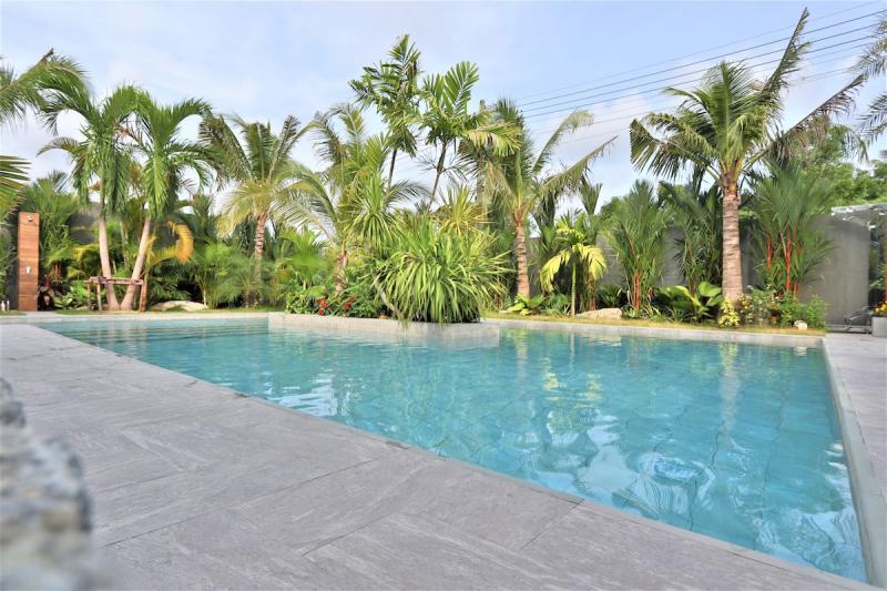 Photo Phuket-Superbe villa de 4 chambres avec piscine à vendre à Chalong