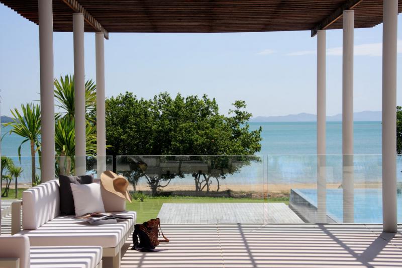 Photo Phuket Stunning Luxury Beachfront Villa for Sale