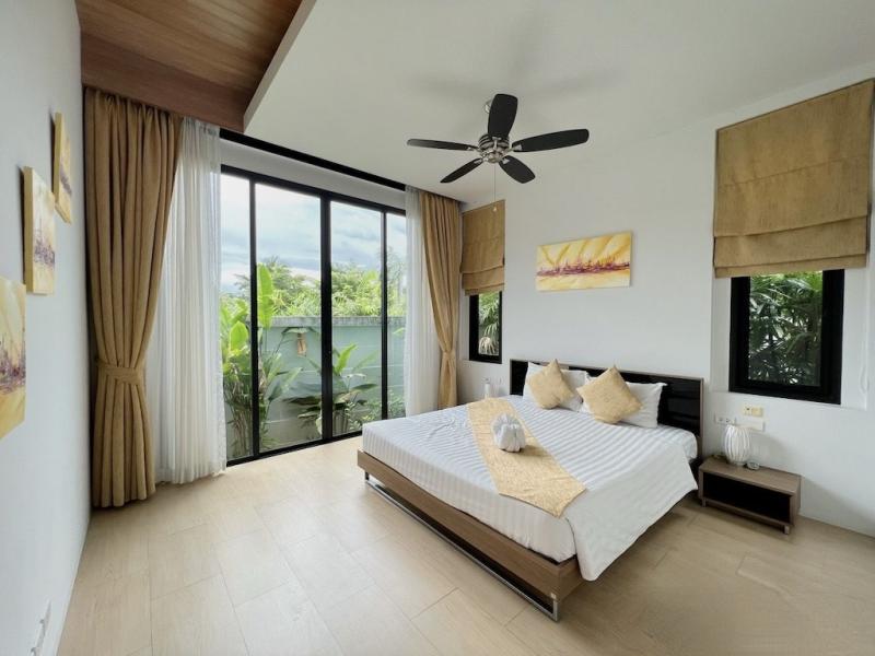 Photo Villa contemporaine zen de 3 chambres avec piscine à vendre à Baan-Bua