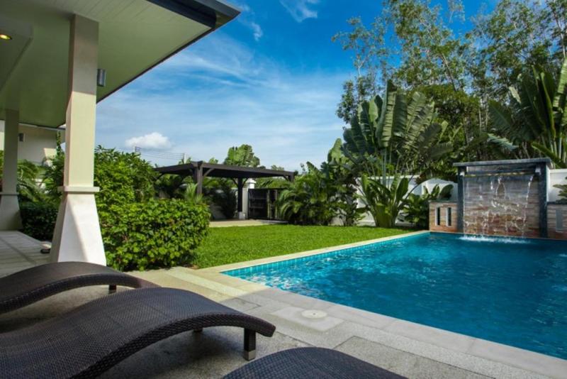 Photo private 4 bdr pool villa for sale at Rawai Phuket