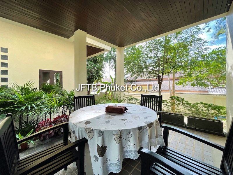 Photo Villa de style Lanna avec piscine privée à VENDRE à Rawai, Phuket.