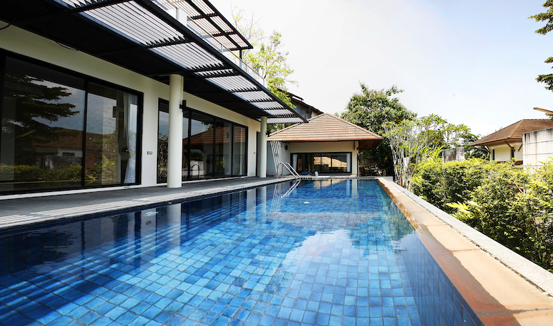 Photo Villa familiale de 4 chambres avec piscine à vendre à Kathu Phuket