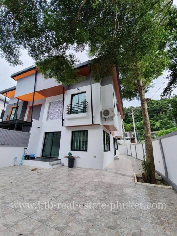 Photo Renovated 3 Bedroom House for Sale in Patong