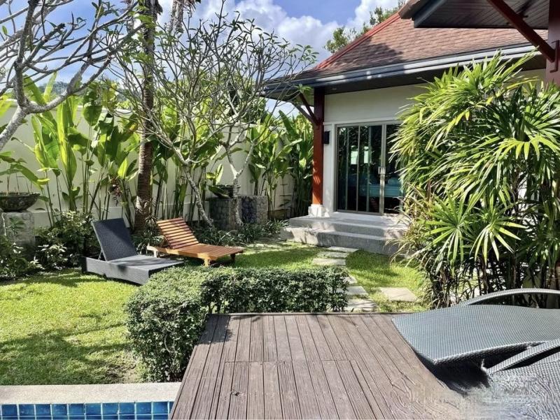 Photo Villa rénovée de 3 chambres avec piscine à vendre à Nai Harn, Phuket