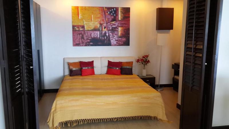 Photo Appartement de 2 chambres avec vue panoramique sur l'océan à vendre à Karon, Phuket.