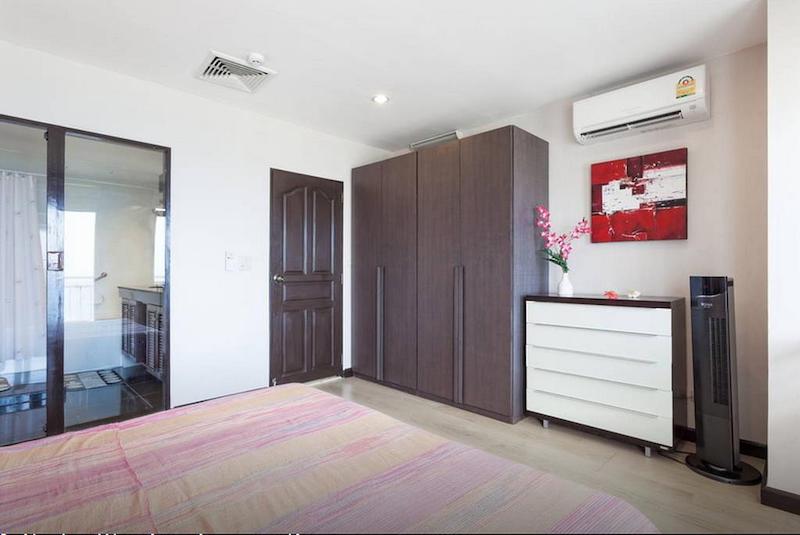 Photo Seaview 2 卧室公寓在普吉岛卡伦海滩出售