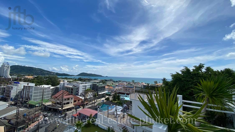 Фото Апартаменты с обслуживанием и скай-бар с видом на море на продажу в Патонг Бич
