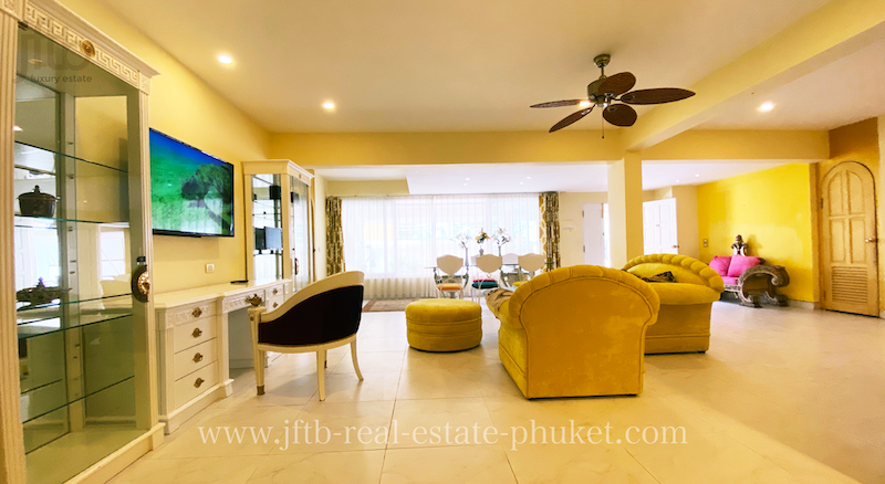 Photo Serviced apartments and sea view sky bar for sale in Patong Beach