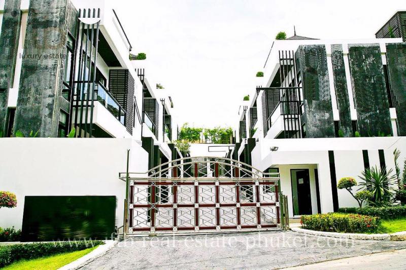 Photo Resort de luxe à vendre à Nai Harn, Phuket avec un prix réduit de 50%