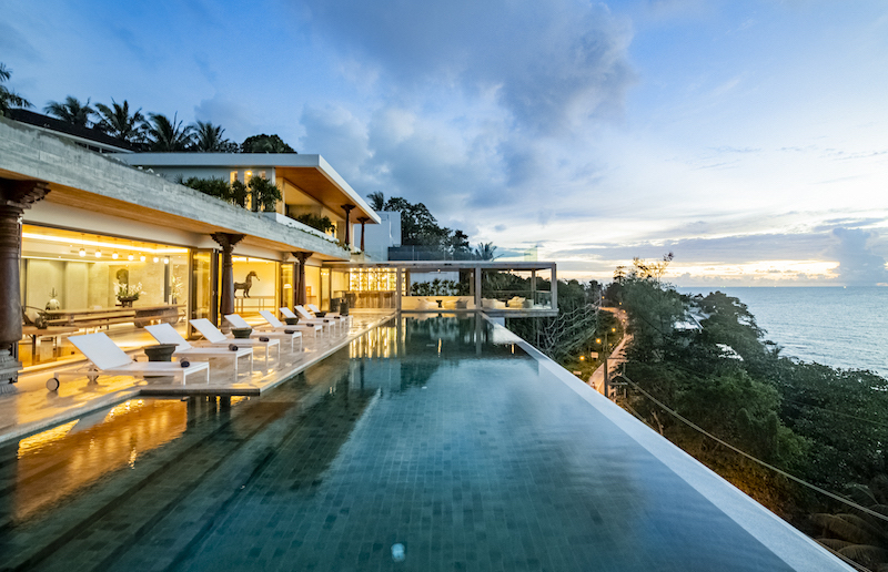 Photo Stuning 11 bedroom with amazing panoramic seaview for sale in Surin Beach