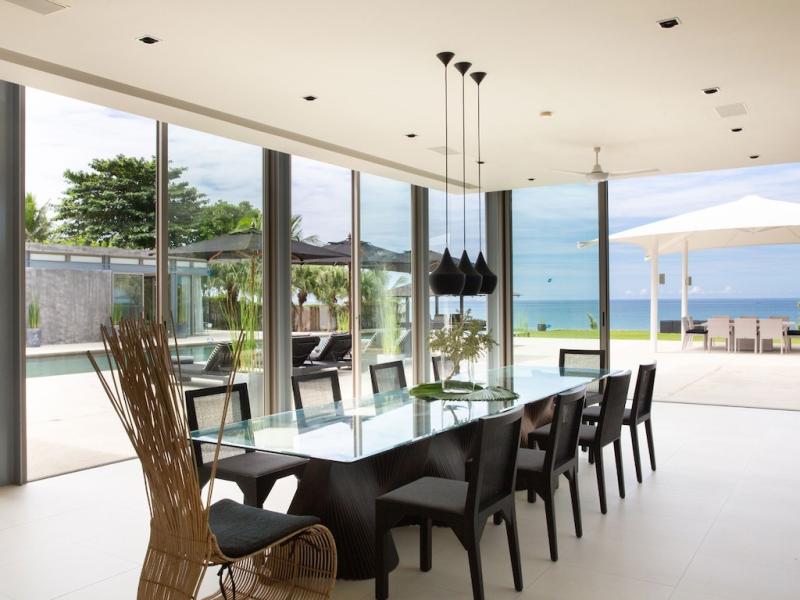 Photo Superbe villa avec piscine en front de mer à vendre à Natai Beach