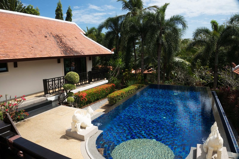 Photo Thai-Balinese Style Pool Villa for sale in Nai Harn