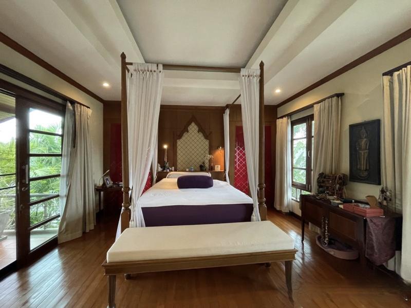 Photo Thai beach Villa for Sale in Surin, Phuket