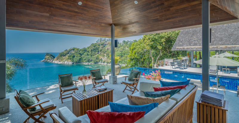 Photo Thailand oceanfront villa for sale in Kamala Phuket