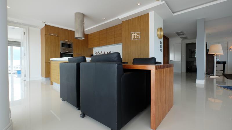 Photo Modern luxury full Sea View apartment for sale in Patong Beach
