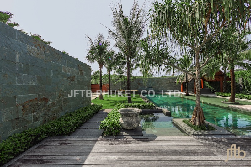 Photo Villa de luxe unique avec piscine de 5 chambres à vendre à Anchan Grand Residence