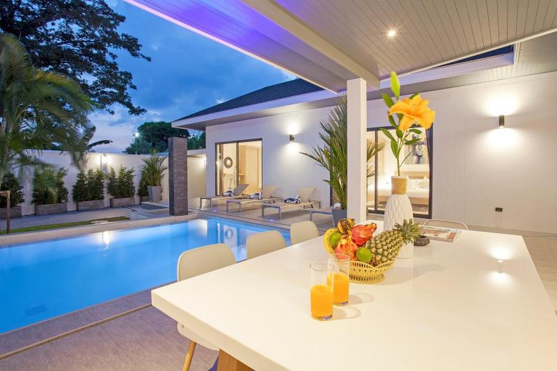 Photo Villa de luxe moderne avec 4 chambres à vendre à Rawai Phuket