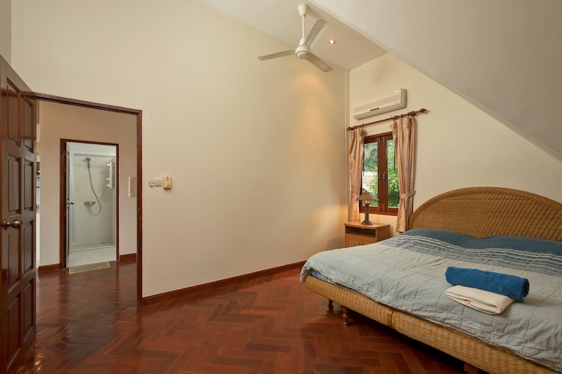 รูปภาพ ทาวน์เฮาส์พร้อม 3 ห้องนอนสำหรับขายในเบเวอร์ลี่ฮิลส์ป่าตอง