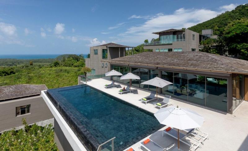 Photo Tropical Castle for Sale in Phuket -18 Bedroom Deluxe Sea View Villa in Layan