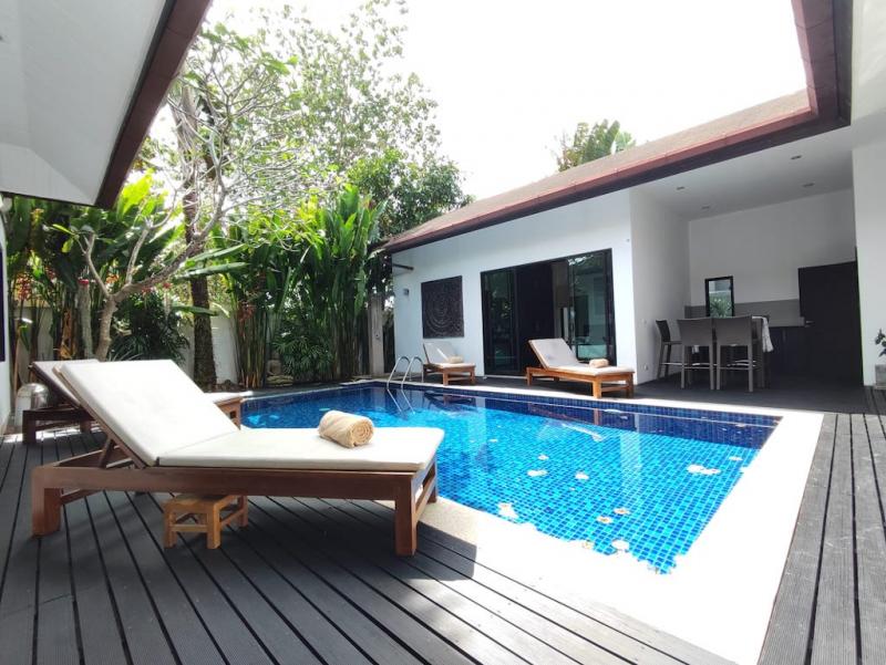 普吉岛 Cherng Talay Laguna 附近出售的热带泳池别墅 3 间卧室照片